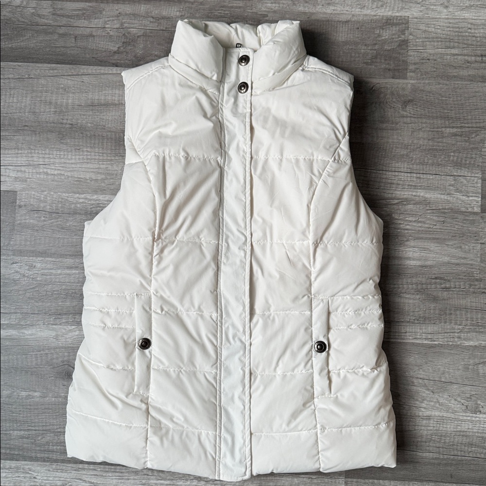 GreenTea White Quilted Fleeced Lined Puffer Vest